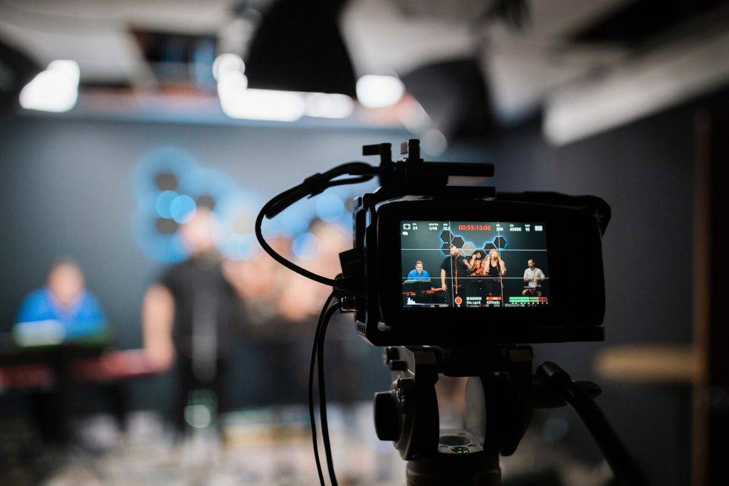 10 advantages of training your employees with video